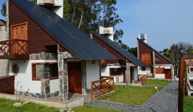 Complejo de Cabañas lo de Otto , Los Acantilados , Mar del plata