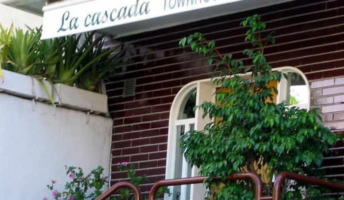 La Cascada Townhouse Hotel