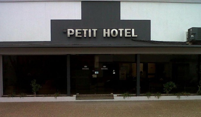 Petit Hotel