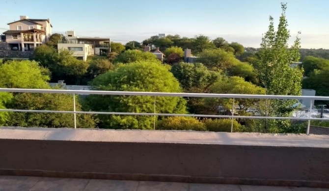 Casa en country de montaña con impresionante vista