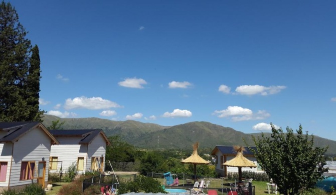 Altos del Pucará Piscina Climatizada Hidromasaje Vista Panorámica juegos infantiles Huerta Orgánica