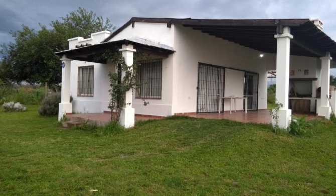 Casita de campo con pileta