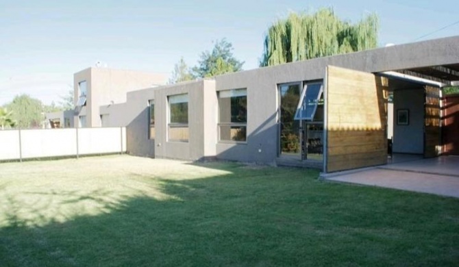 House in Chacras de Coria Ruta del Vino