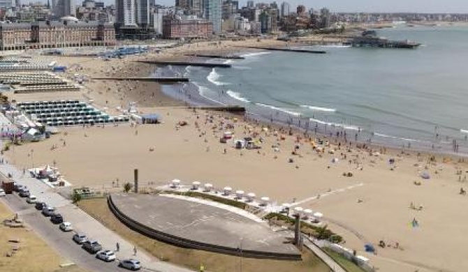 2 Ambientes frente al mar frenta al Torreon del Monje