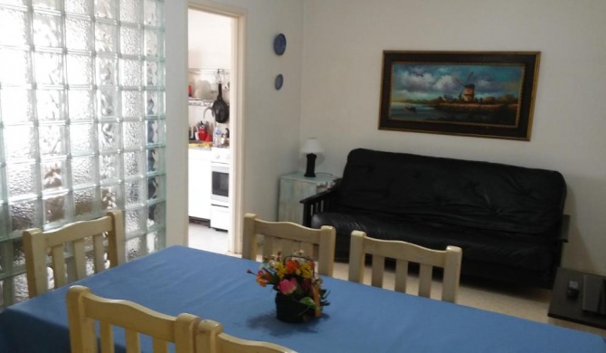 APARTAMENTO EN LA FELIZ MAR DEL PLATA - Solo Grupo Familiar